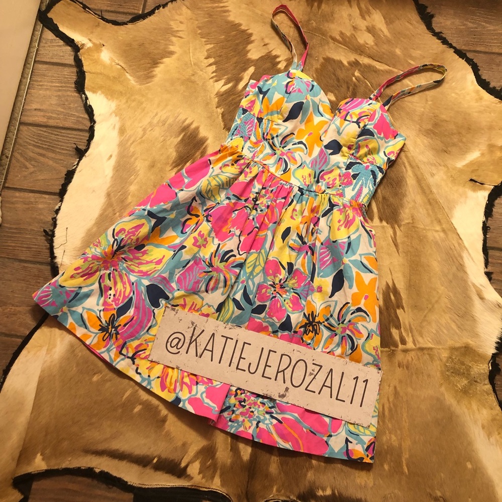 Lilly Pulitzer size 2 dress 🌹*